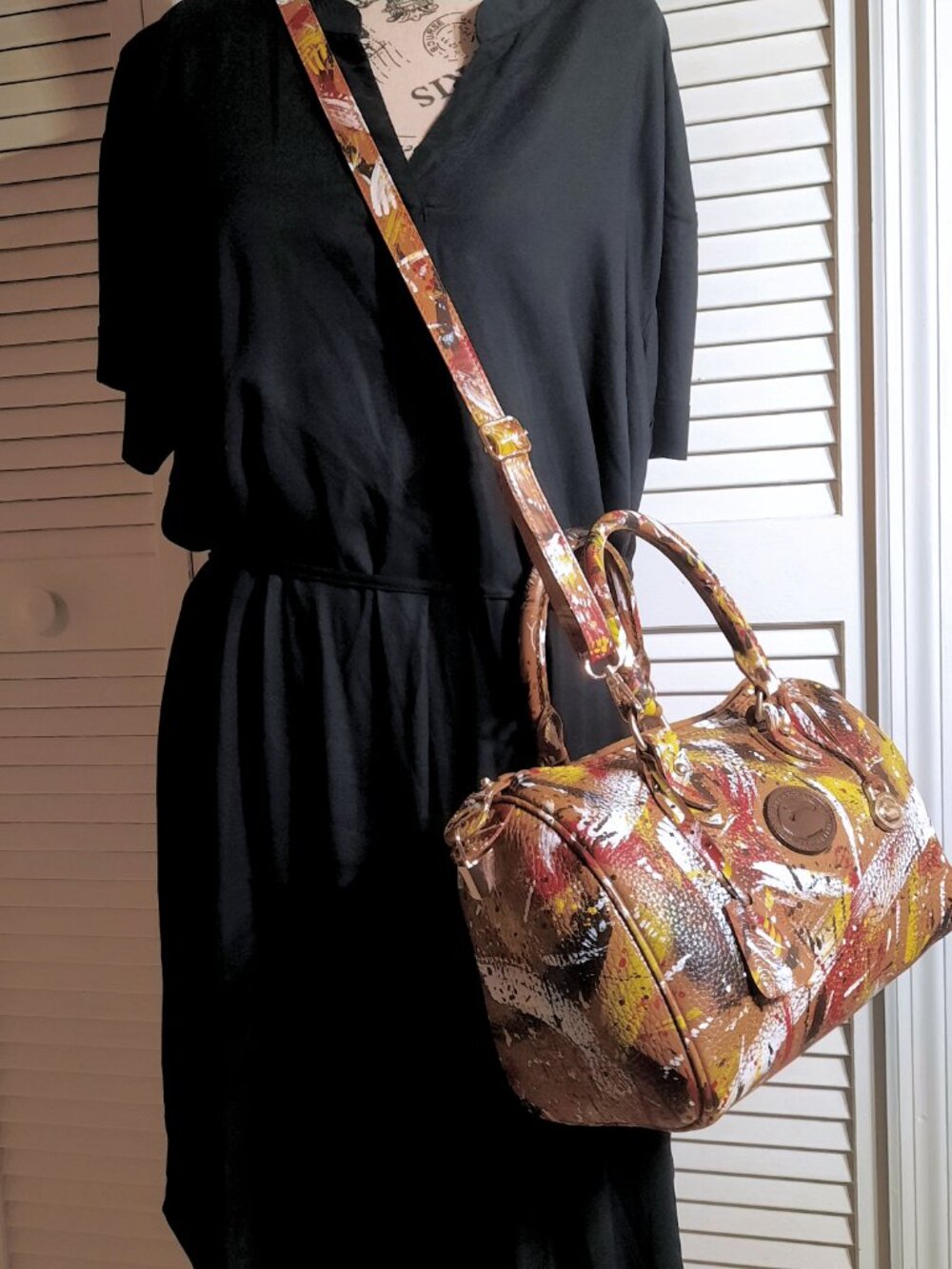Dooney & Bourke Dipinta Inspired Hand Painted Vintage Speedy Style Barrel Bag - Picture 5 of 16